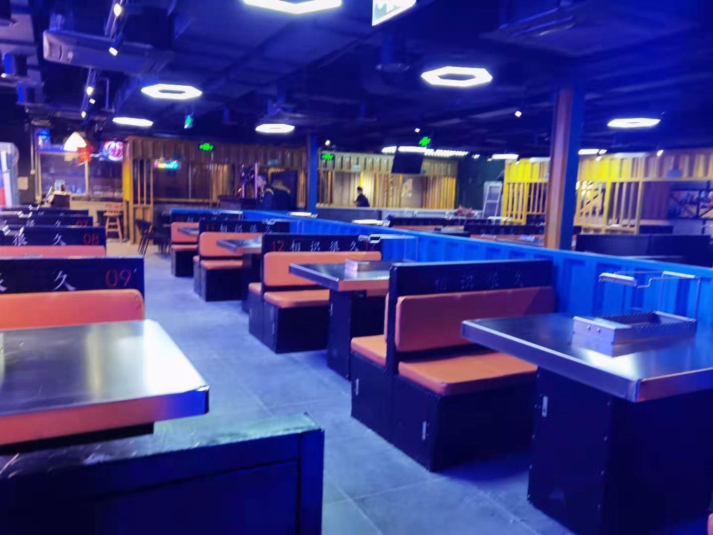 全自動無煙燒烤桌廠家怎么選擇呢?